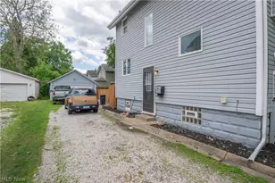 2116 Newton St, Akron, OH 44305 - Photo 31