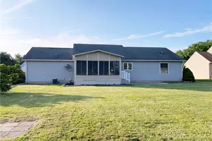 34877 Clear Creek Dr, North Ridgeville, OH 44039 - Photo 5