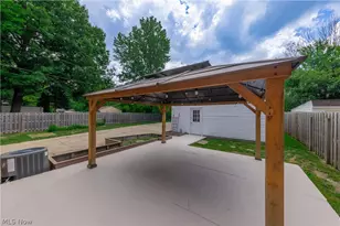 18526 Scottsdale Blvd, Huber Heights, OH 44122 - Photo 35