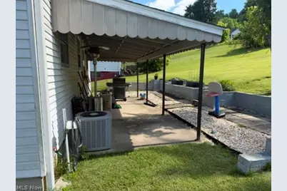 226 Frazier Avenue, Bellaire, OH 43906 - Photo 3