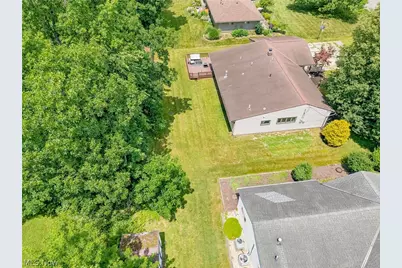 8160 Joyce Road, Grandview Heights, OH 44147 - Photo 33
