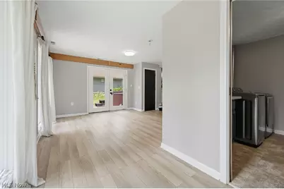 8160 Joyce Road, Grandview Heights, OH 44147 - Photo 19