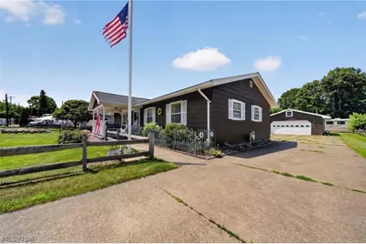 6045 S McNutt Avenue, Ashtabula, OH 44004 - Photo 3