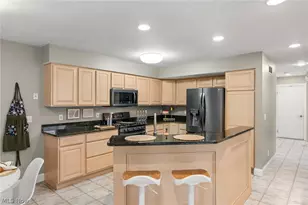 2975 Waterford Dr, Twinsburg, OH 44087 - Photo 7