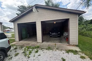 2425 40th St NE, Canton, OH 44705 - Photo 7