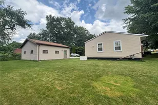 2425 40th St NE, Canton, OH 44705 - Photo 5
