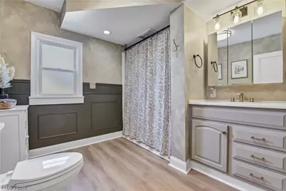 2088 Elmwood Avenue, Oakwood, OH 44107 - Photo 5