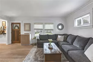 2088 Elmwood Ave, Oakwood, OH 44107 - Photo 9