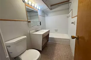 12050 Lake Ave, Oakwood, OH 44107 - Photo 9