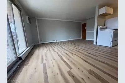 12050 Lake Avenue #310, Oakwood, OH 44107 - Photo 5