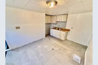 477 Henry Street, Painesville, OH 44077 - Photo 7
