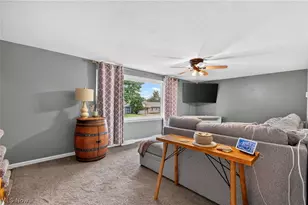 119 Pershing Ave SE, North Canton, OH 44720 - Photo 5