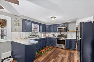 119 Pershing Ave SE, North Canton, OH 44720 - Photo 9