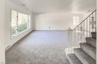 18212 Cornwall Rd, Loveland, OH 44119 - Photo 3