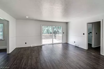 18212 Cornwall Road, Loveland, OH 44119 - Photo 7