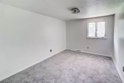 18212 Cornwall Road, Loveland, OH 44119 - Photo 11