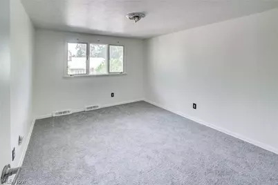 18212 Cornwall Road, Loveland, OH 44119 - Photo 9