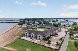 3191 N Beach Towne Ct, Port Clinton, OH 43452 - Photo 3