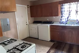 2400 Midway Ave NE, Canton, OH 44705 - Photo 9