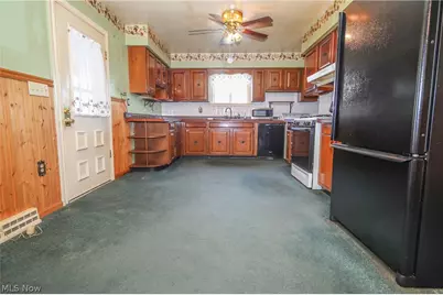 401 W Vine Street, Martins Ferry, OH 43935 - Photo 9