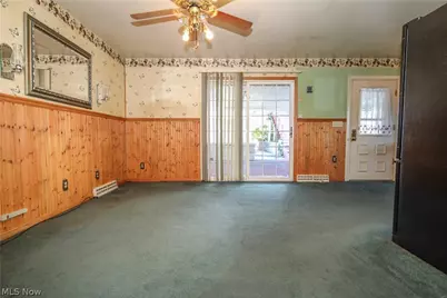 401 W Vine Street, Martins Ferry, OH 43935 - Photo 11