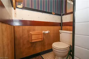 401 W Vine St, Martins Ferry, OH 43935 - Photo 29