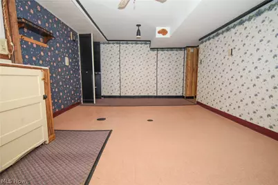 401 W Vine Street, Martins Ferry, OH 43935 - Photo 27