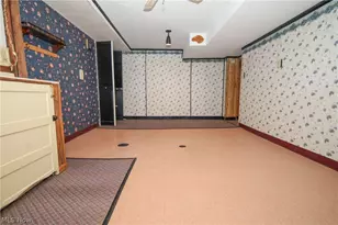 401 W Vine St, Martins Ferry, OH 43935 - Photo 27