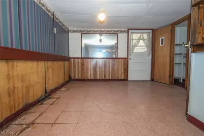 401 W Vine Street, Martins Ferry, OH 43935 - Photo 31