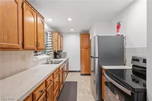 1524 Bancroft St, Cuyahoga Falls, OH 44221 - Photo 11