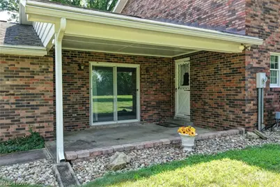 966 College Drive SE, New Philadelphia, OH 44663 - Photo 7