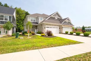 143 Town Centre Dr, Grandview Heights, OH 44147 - Photo 3
