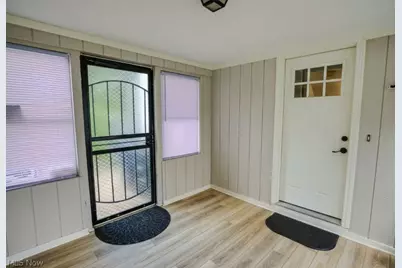 492 E Woodsdale Avenue, Akron, OH 44301 - Photo 17