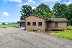 2685 Kenyon Ave NW, Massillon, OH 44647 - Photo 3