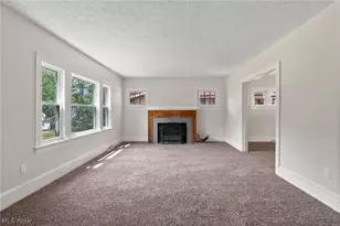 1061 Emma Ave, Akron, OH 44302 - Photo 5