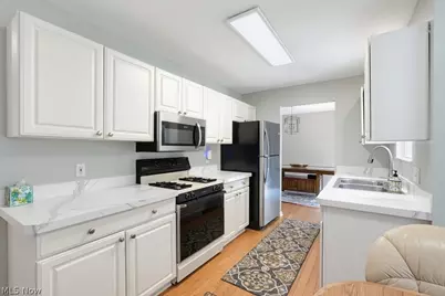 7555 Chandler Court, Northfield, OH 44067 - Photo 3