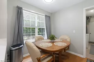 7555 Chandler Ct, Northfield, OH 44067 - Photo 9