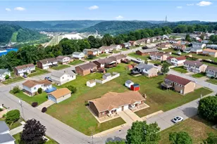 270-272 Oregon Ave, Weirton, WV 26062 - Photo 37