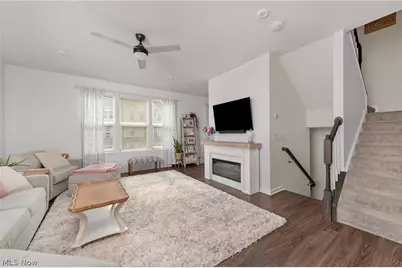 1422 Chateau Place, Avon, OH 44011 - Photo 7