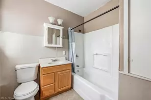 236 N Heights Ave, Youngstown, OH 44505 - Photo 23