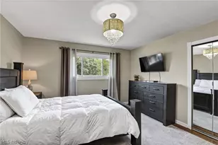6815 Parkgate Oval, Green Hills, OH 44131 - Photo 15