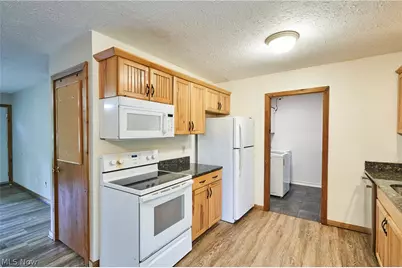 18550 Shaw Road, Chagrin Falls, OH 44023 - Photo 9
