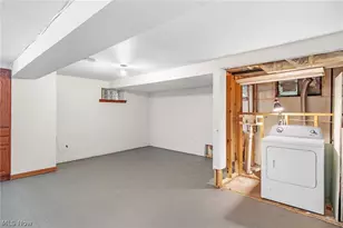 2380 Benton St, Akron, OH 44312 - Photo 25