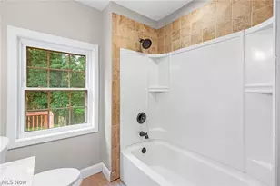 2380 Benton St, Akron, OH 44312 - Photo 19