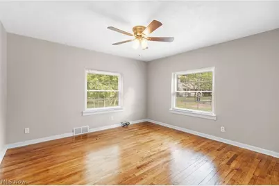 2380 Benton Street, Akron, OH 44312 - Photo 15