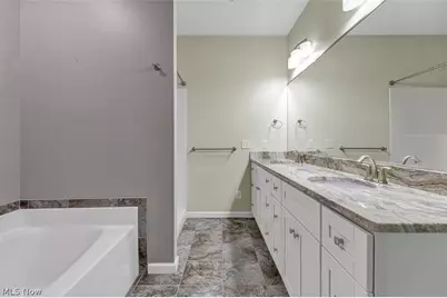 38155 Highgate Bluff Lane, Willoughby, OH 44094 - Photo 15