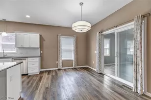 38155 Highgate Bluff Ln, Willoughby, OH 44094 - Photo 7