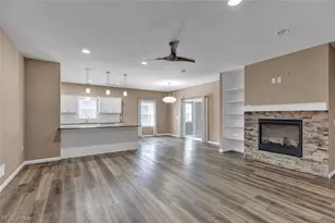 38155 Highgate Bluff Ln, Willoughby, OH 44094 - Photo 5