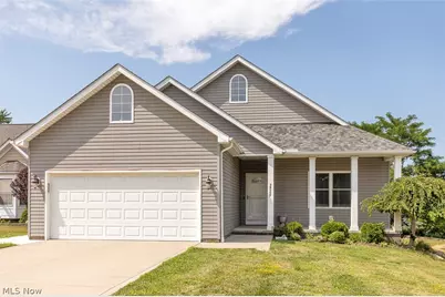 38155 Highgate Bluff Lane, Willoughby, OH 44094 - Photo 1