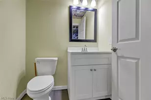 38155 Highgate Bluff Ln, Willoughby, OH 44094 - Photo 25